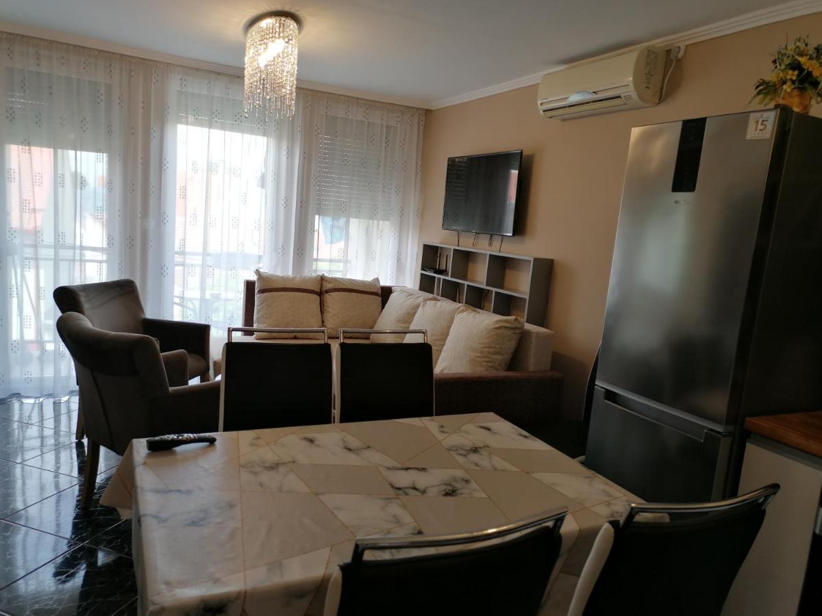 Bettina47 Apartman Hajduszoboszlo Exterior photo