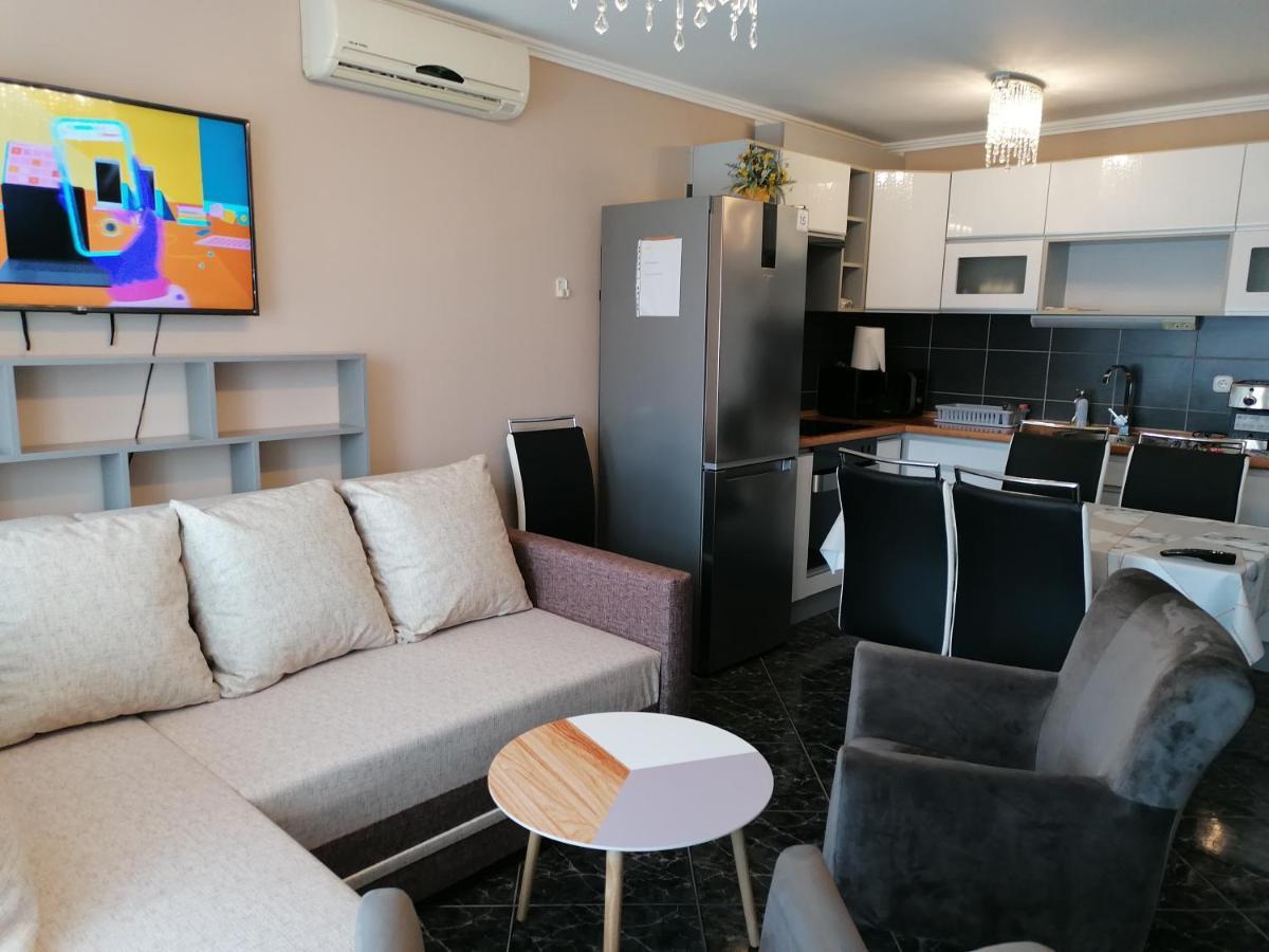 Bettina47 Apartman Hajduszoboszlo Exterior photo