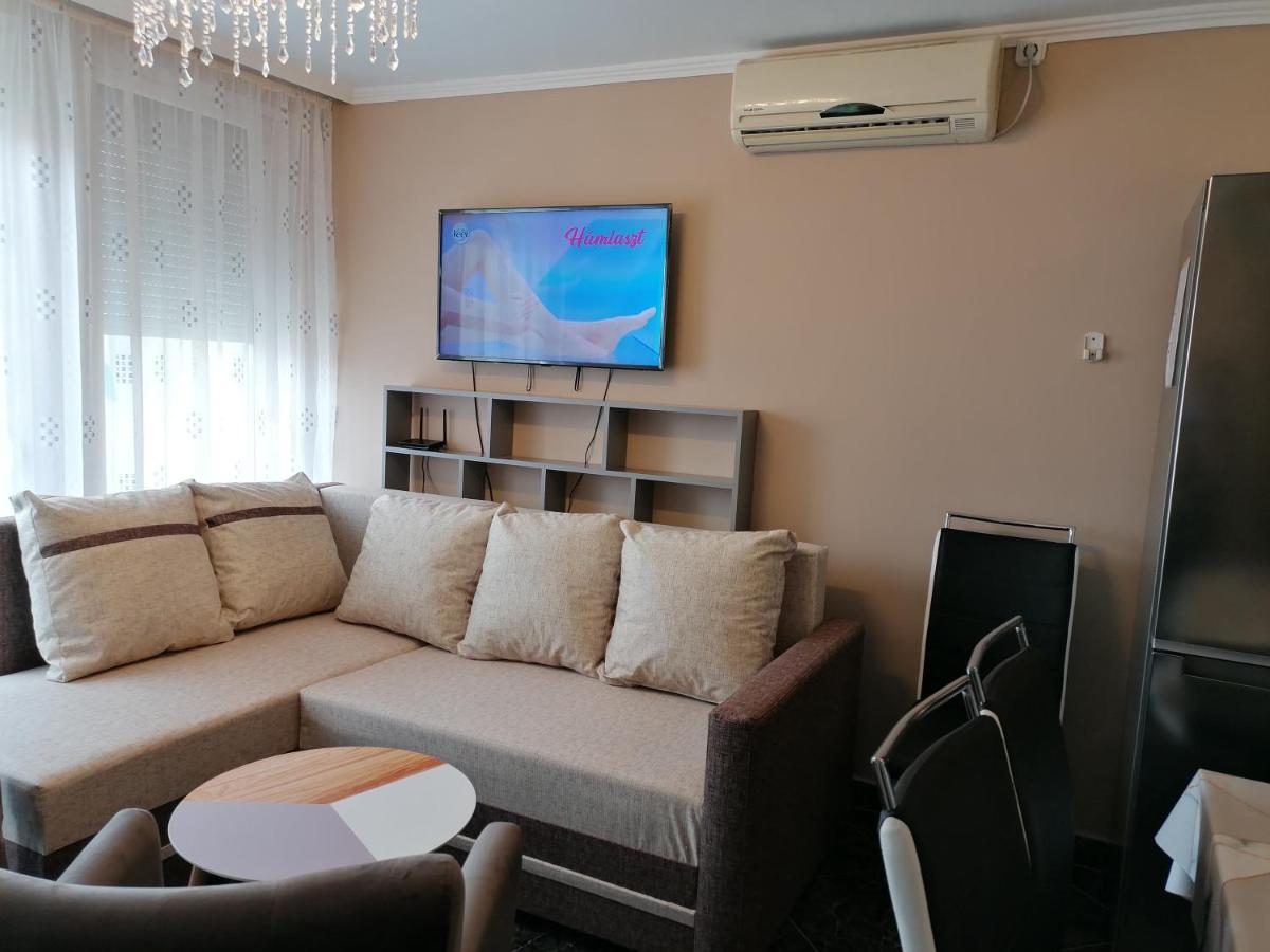 Bettina47 Apartman Hajduszoboszlo Exterior photo