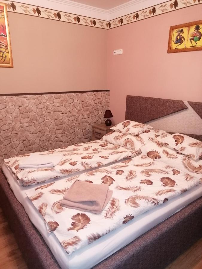 Bettina47 Apartman Hajduszoboszlo Exterior photo