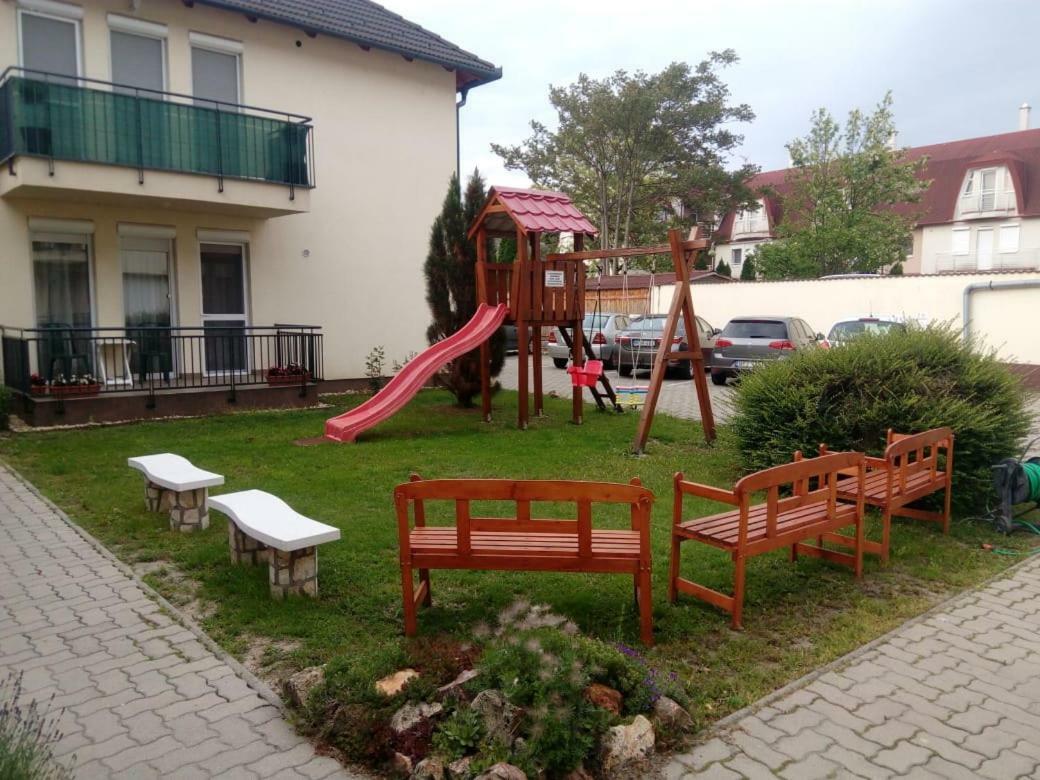 Bettina47 Apartman Hajduszoboszlo Exterior photo